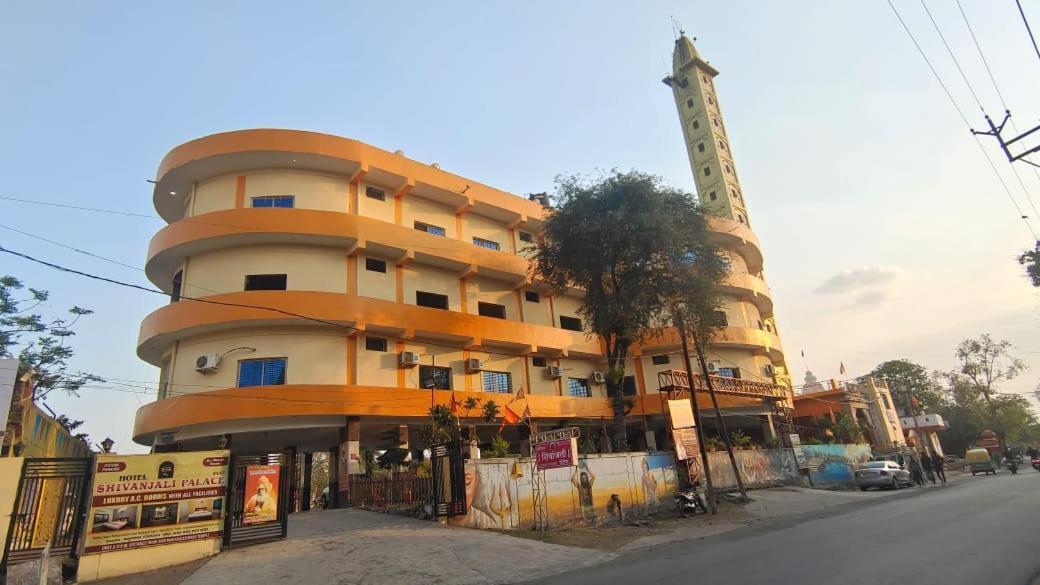Hotel Shivanjali Palace ウッジャイン エクステリア 写真