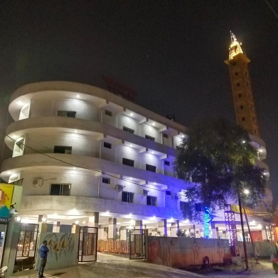 Hotel Shivanjali Palace ウッジャイン エクステリア 写真